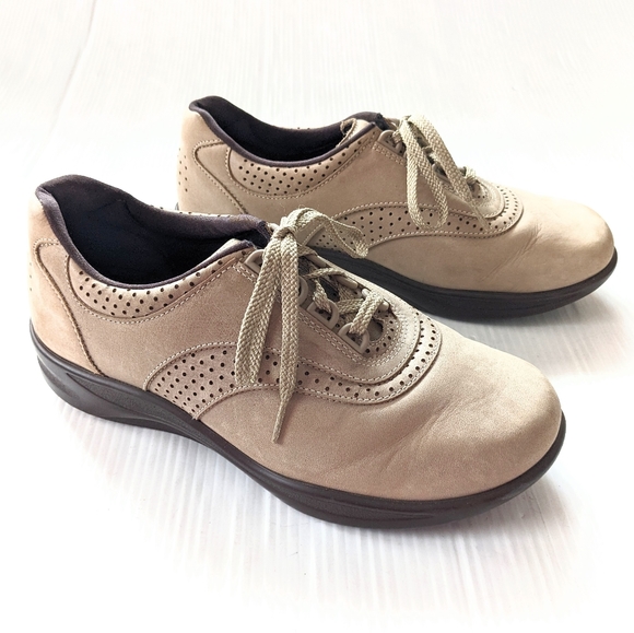 sas walking sneakers
